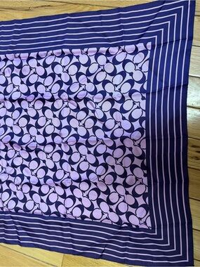 Coach Purple Signature Print Small Silk Scarf size 21x21